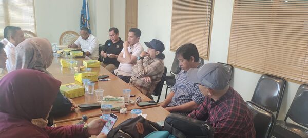 Konsorsium Pers Banua. Gabungan dari organisasi PWI (Persatuan Wartawan Indonesia), JMSI (Jaringan Media Sibes Indonesia), IJTI (Ikatan Jurnalis Televisi Indonesia), AJI (Aliansi Jurnalis Independen) dan SMSI (Serikat Media SIber Indonesia).