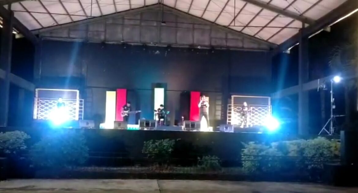 Band dari DPC  Tanah Bumbu saat unjuk kebolehan ( Foto Mercy)