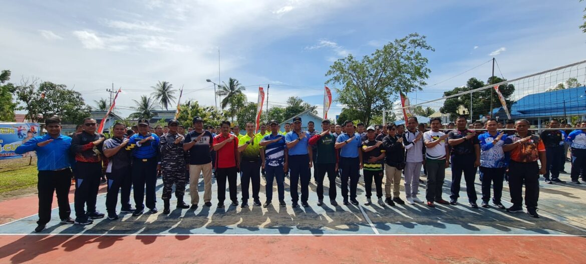 Pembukaan Turnamen Bola Voli Danlanud Cup 2023 di Lapangan Angkasa Lanud SAM, Jumat (3/3/2023).(foto : ist)