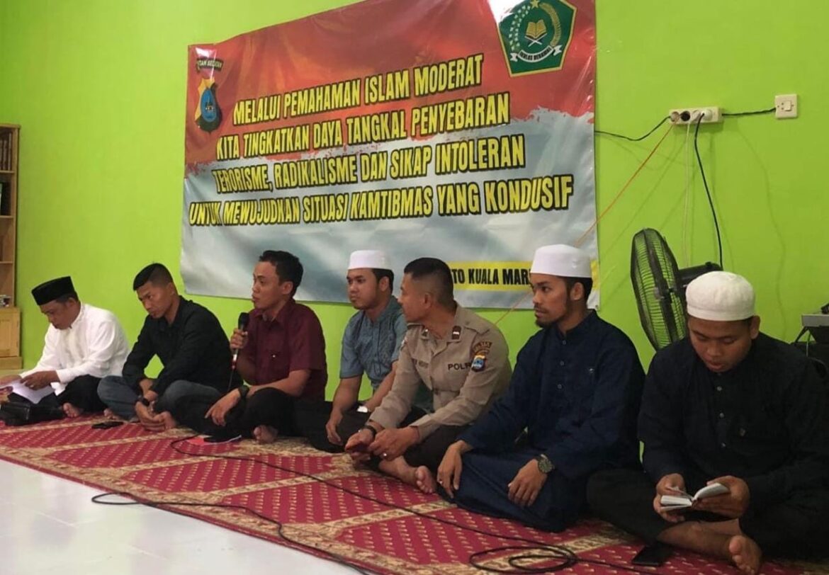 Polda Kalsel bersilaturahmi di Pondok Pesentren Darul Ma'arif di Berangas, Batola.