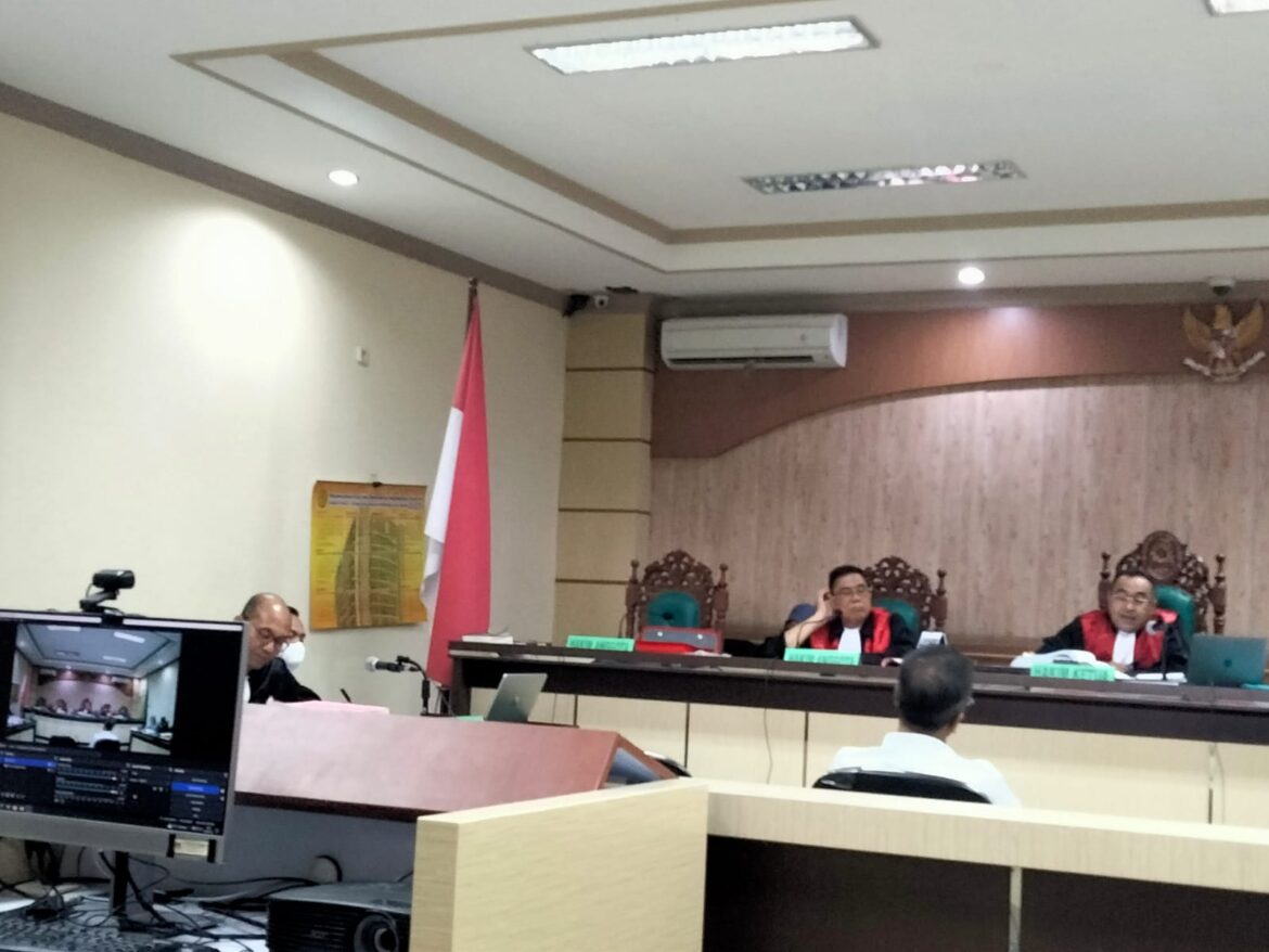 Soeharyono saat bersaksi untuk terdakwa Albertus Pattaru, pada sidang lanjutam di Pengadilan Tipikor, Selasa (4/3).