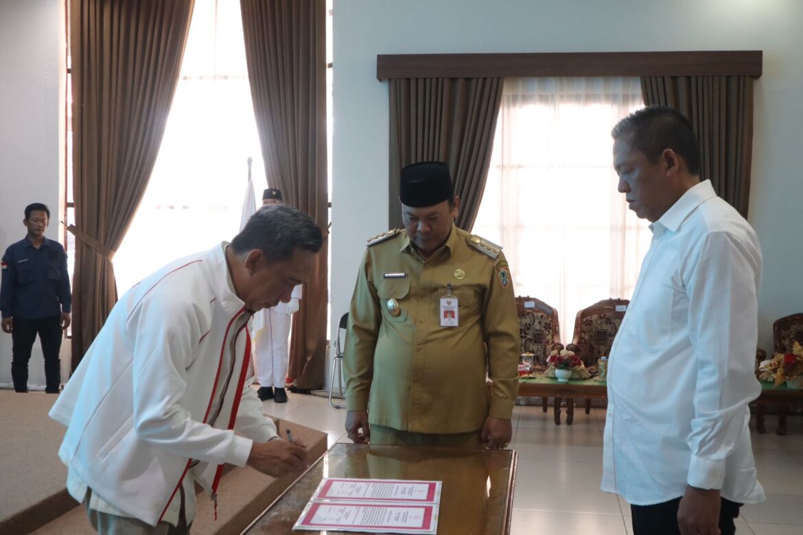 Pelantikan Ketua KONI Disaksikan Pj Bupati Batola Mujiyat (foto:ist)