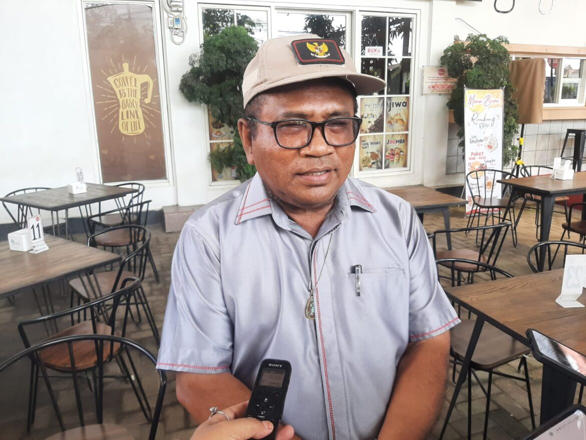 Saut Nathan Samosir Anggota DPRD Kota Banjarmasin langsung angkat bicara tak lama setelah dirinya usaha cafe miliknya disebut demonstran melakukan Pelanggaran Perda minol dan jam operasional.
