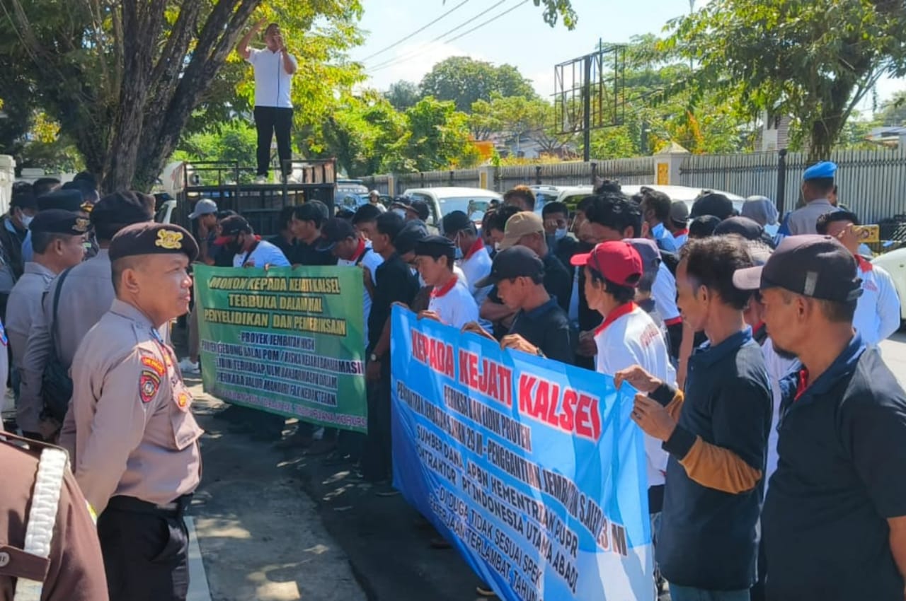 Demo LSM KAKI Kalsel di Banjarmasin (foto:istimewa)