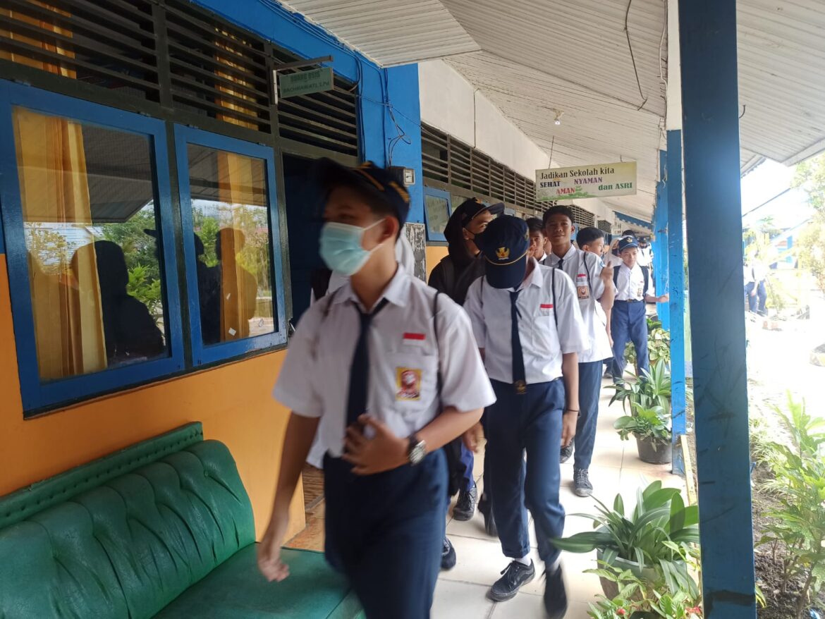 Aktivitas siswa SMPN di Banjarmasin.