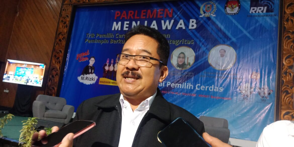 Kepala Radio Re[ublik Indonesia (RRI) Banjarmasin Darno, S.Sos (fotobaritopost)