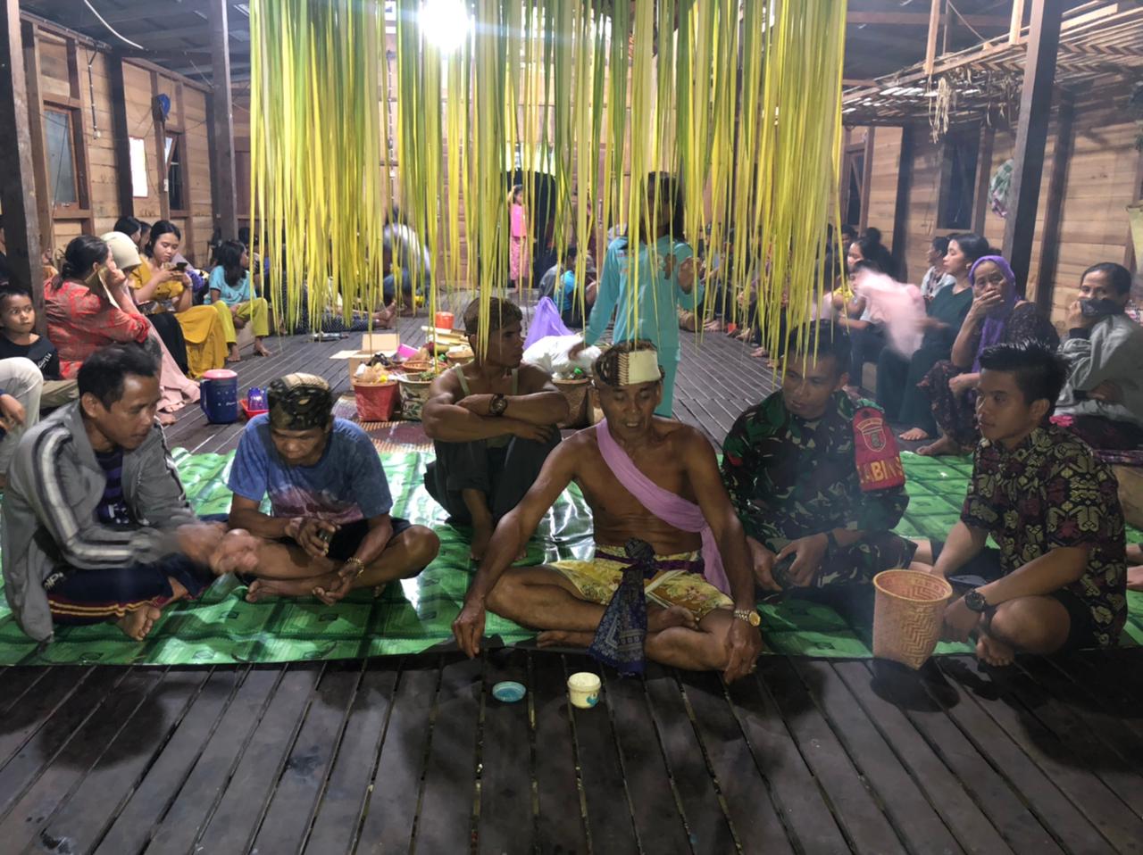 Acara Aruh Adat Masyarakat Hindu Dayak Meratus di Balai Adat Pancar Dewata di Desa Pembakulan (foto:istimewa)