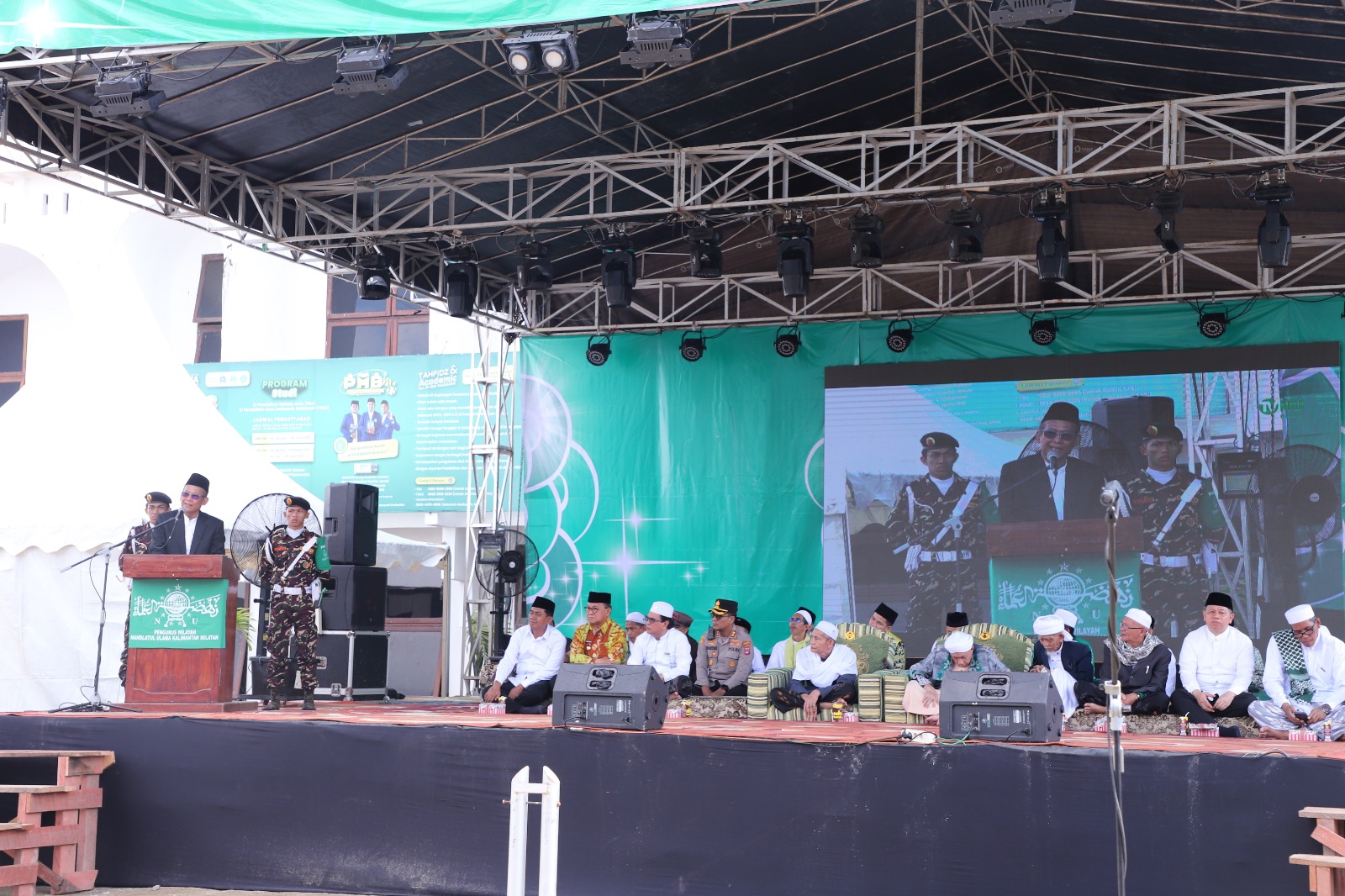 Spiritnya kegiatan-kegiatan NU banyak diselenggarakan di pondok-pondok pesantren (foto:ist)