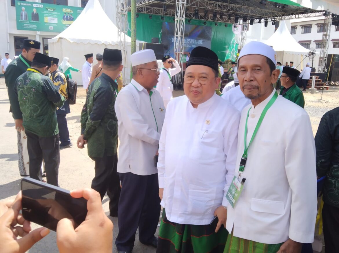H Saifullah Tamliha hadir di Pondok Pesantren (Ponpes) Rasyidiah Khalidiyah (Rakha) Amuntai (foto:ist)