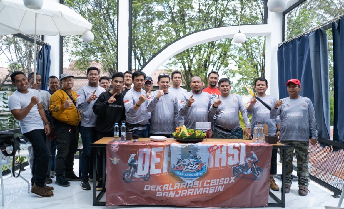 Komunitas Honda CB150X  menggelar deklarasi di Kota Banjarbaru (foto:ist)
