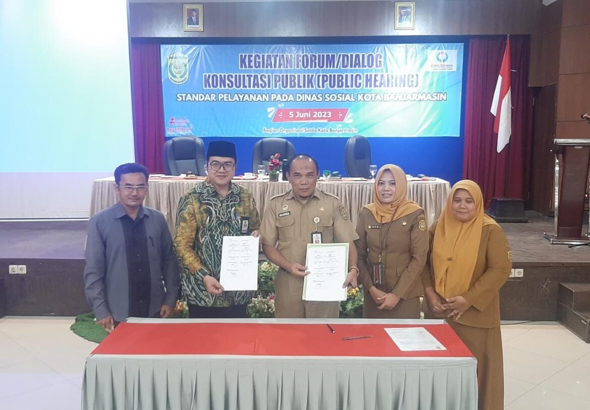 Kegiatan Forum dialog konsultasi publik, standar pelayanan Dinsos Kota Banjarmasin.