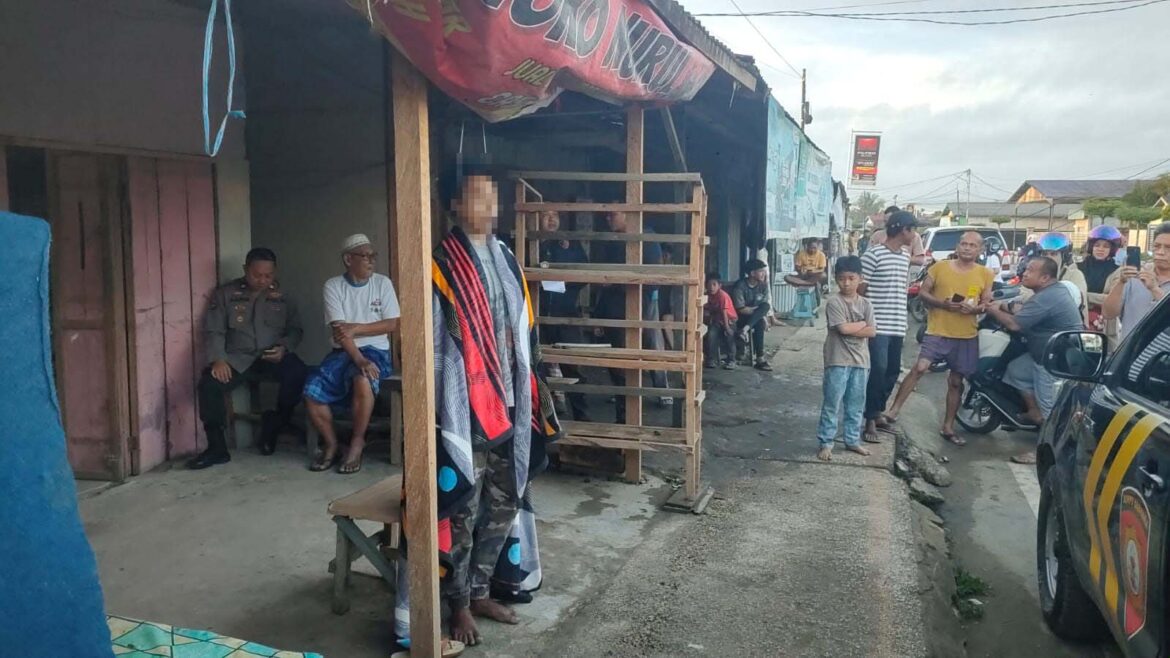 Temuan mayat gantung diri di halaman Toko Nurul (ist)