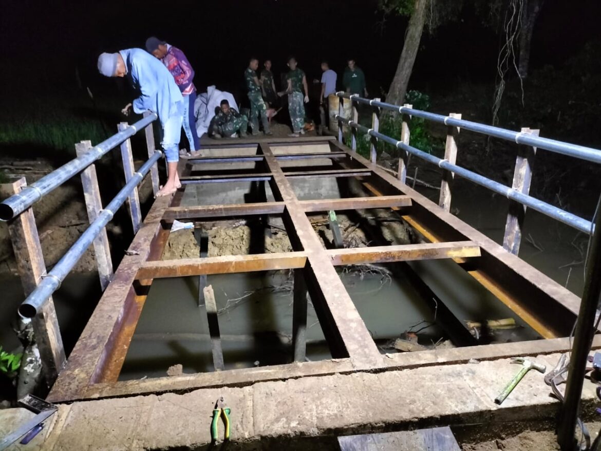 Pembangunan Jembatan di Desa Hapulang Kecamatan Haruyan Kabupaten Hulu Sungai Tengah