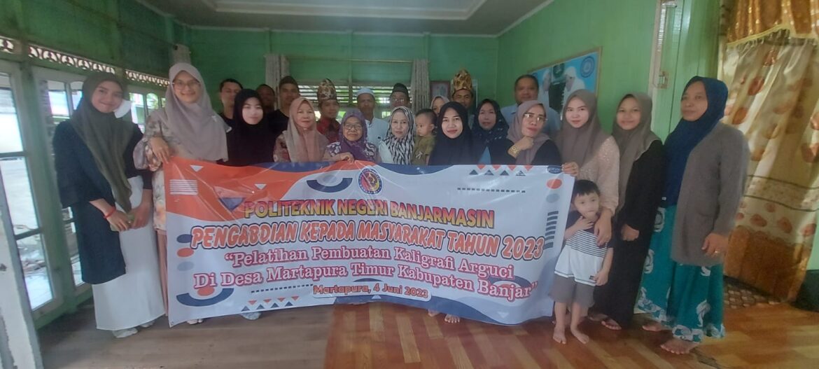 Tim Prodi Akuntansi Lembaga Keuangan Syariah (ALKS) Poliban melaksanakan kegiatan pengabdian kepada masyarakat untuk para pengrajin sulam airguci (foto:istimewa)