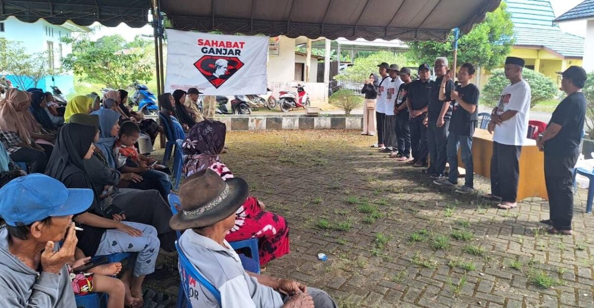 Sosialisasi Relawan Sahabat Ganjar di Dusun Sidomulyo, Tanah Laut.