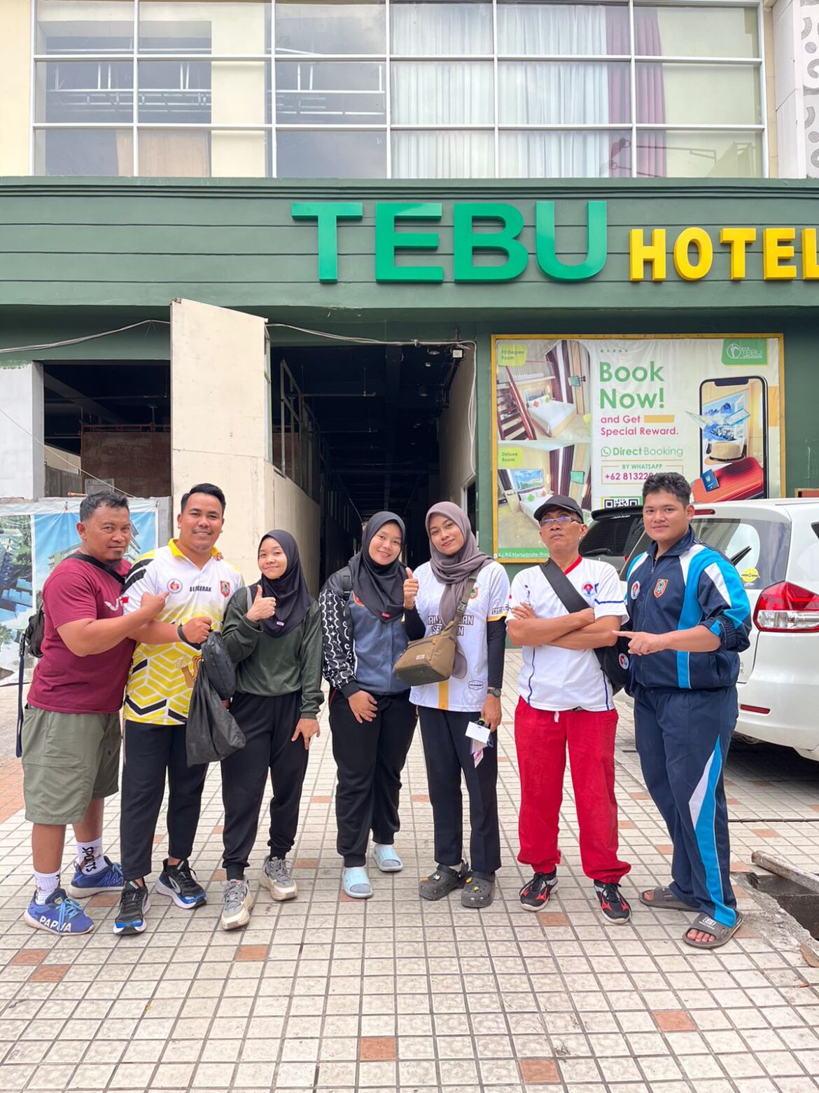 Kontingen angkat besi Kalsel yang mengikuti Kejurnas dan Pra PON dimulai 16 sampai 24 Juli 2023 di GOR Saparua Bandung, Jawa Barat (Jabar). (foto: ist/brt)