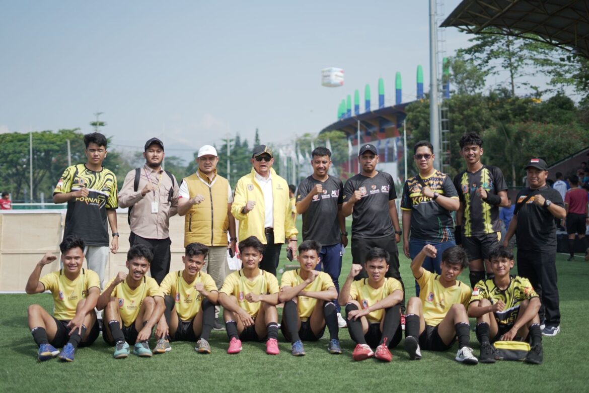 Tim Streetsoccer Kalsel yang mengikuti Fornas VII 2023 Jabar. (foto: ist/brt)
