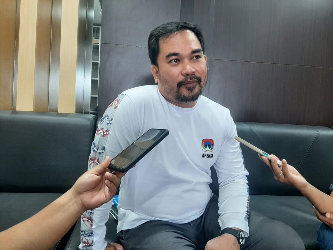 Kabag Tapem Setdako Banjarmasin, Rian Utama