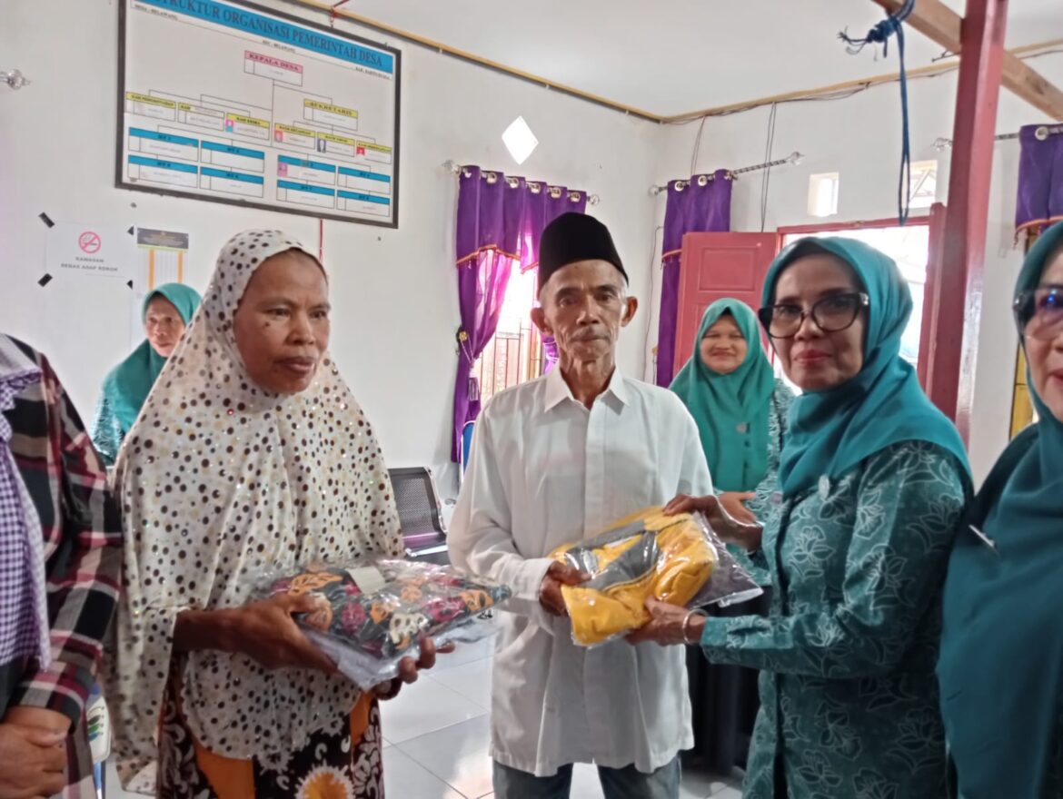 Suharyanti Bergerak Bantu Korban Kebakaran di Belawang