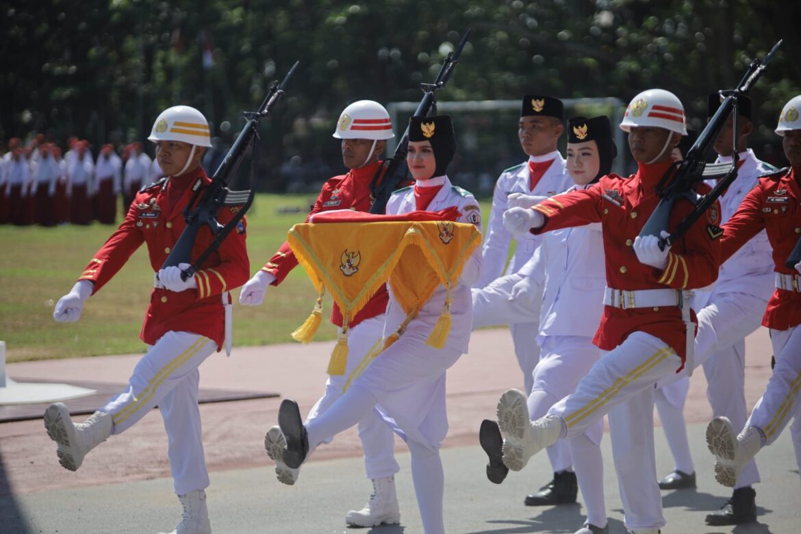 Prosesi Pengibaran Sang Merah Putih di HUT ke-78 Kemerdekaan RI