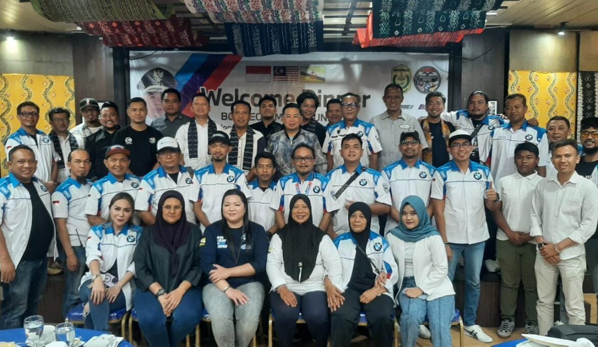 Borneo Bimmers bersama Wali Kota Banjarmasin di Rumah Anno, Selasa malam (15/8/2023).
