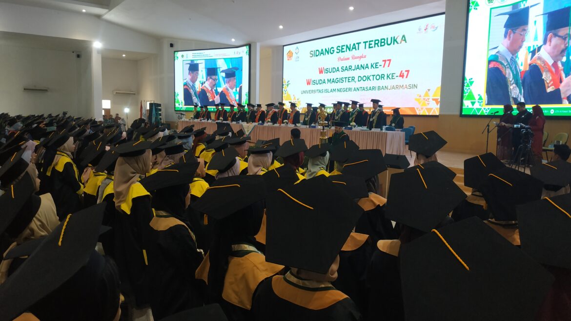 Upacara wisuda di UIN Antasari dilangsungkan dua sesi, pagi dan siang, berjumlah total 1.000 orang (foto:istimewa)