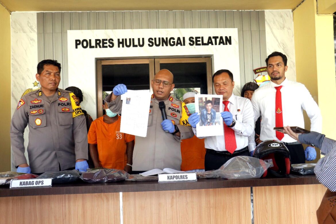 Polisi Menunjukkan Barang Bukti dan Pelakunya