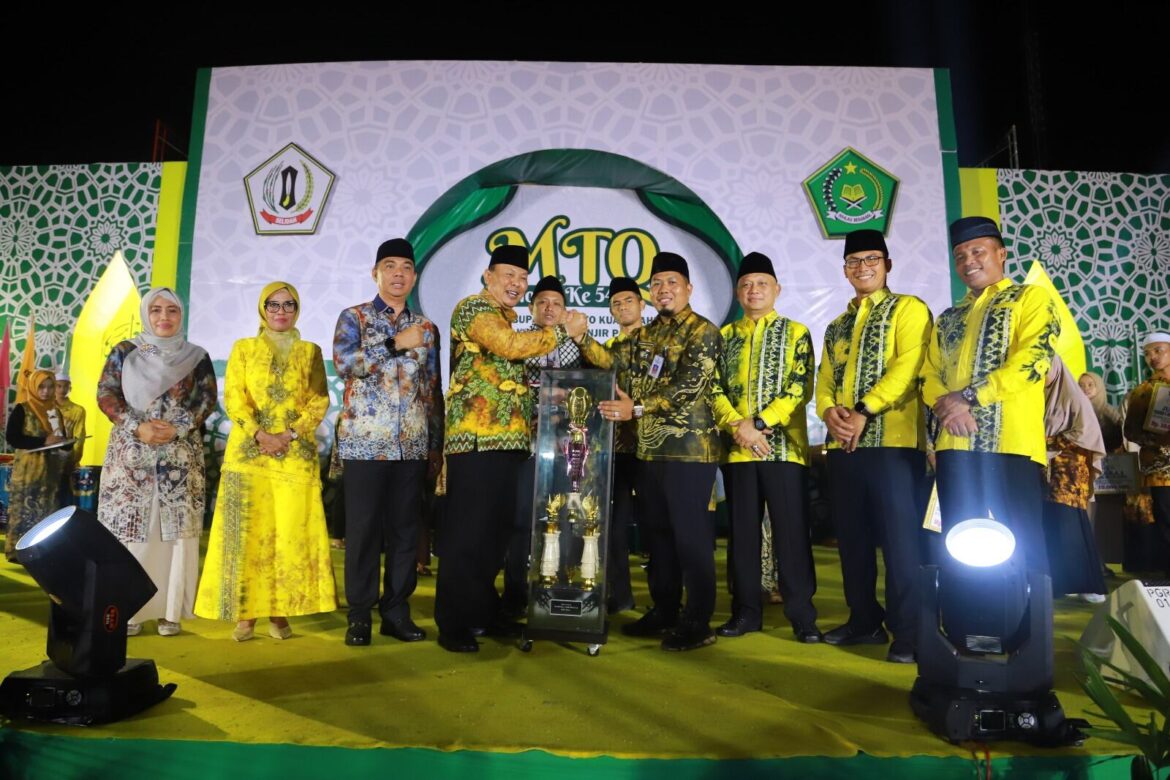 Pj Bupati Batola, Mujiyat Menutup MTQN ke-54 Tingkat Kabupaten Barito Kuala
