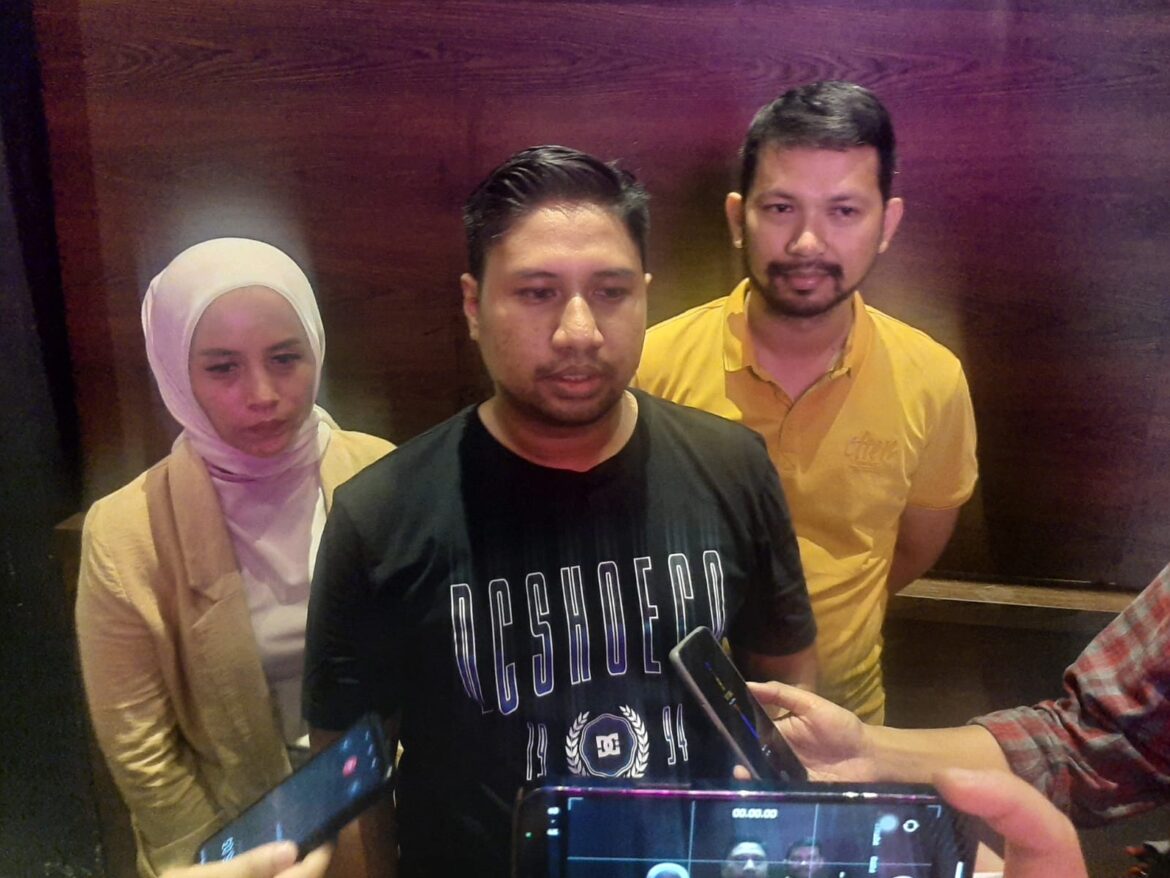 Imam Satria Jati, Kader Partai Golkar.