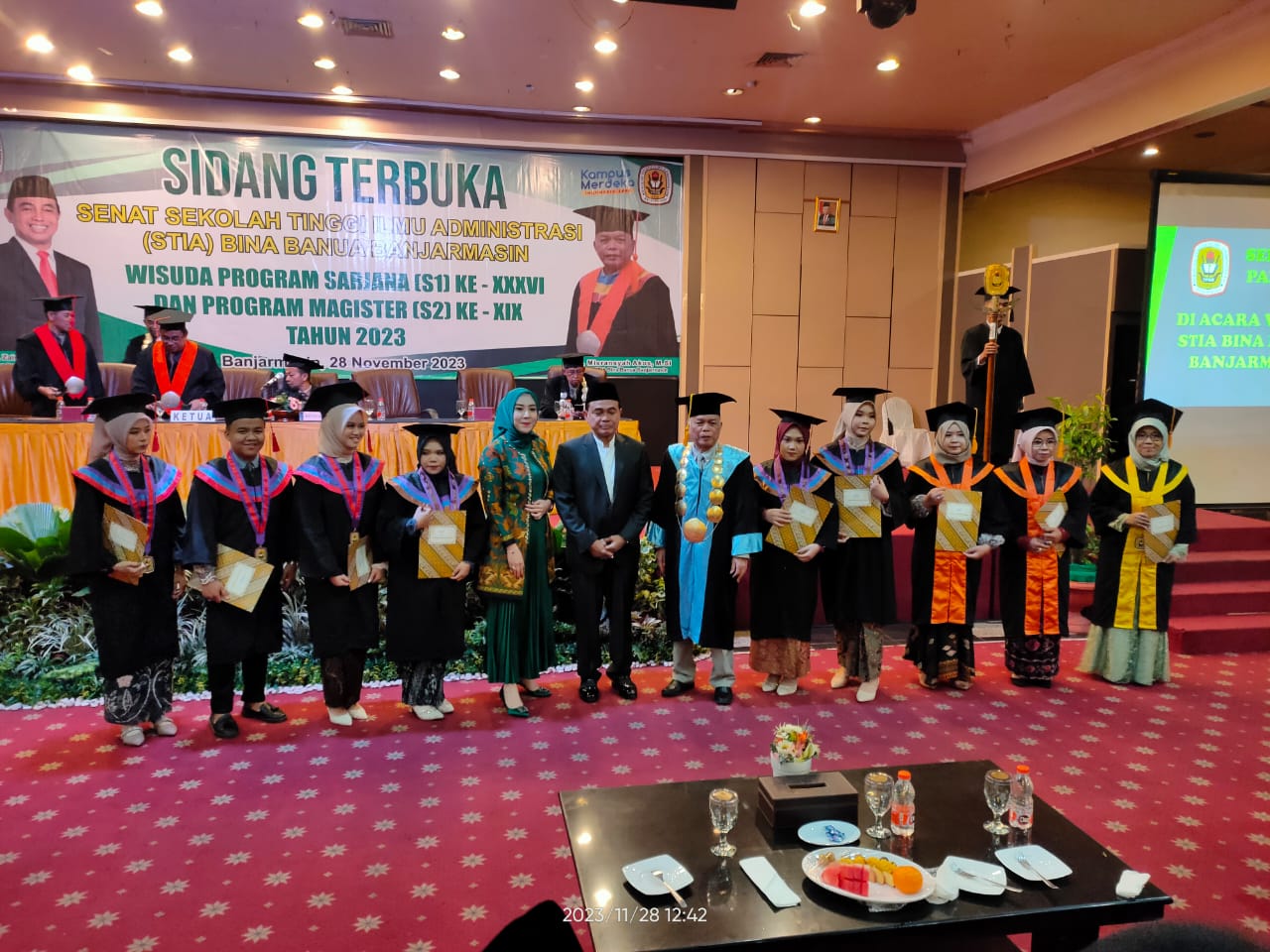 STIA Bina Banua kembali Wisuda 127 Sarjana dan Magister, Zairullah Azhar Ingatkan Ini Tahapan Menata Masa Depan
