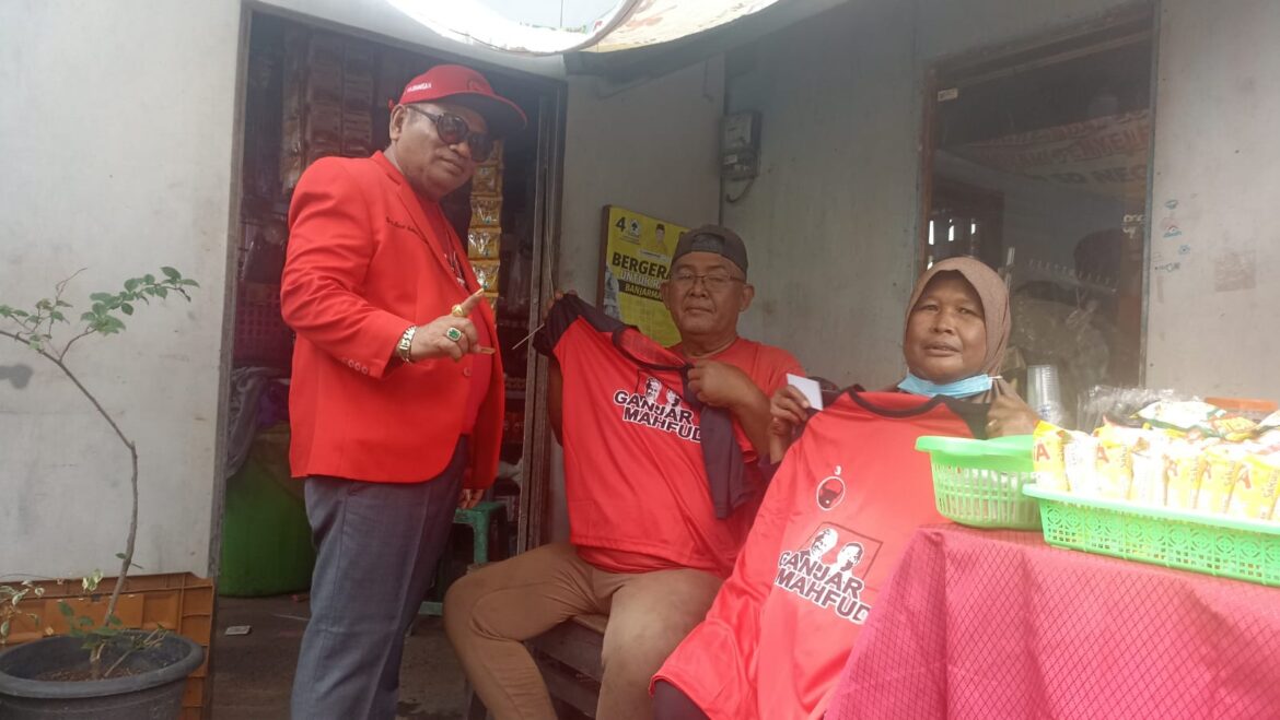 Saut Nathan Samosir Memperkenalkan Diri sebagai Caleg dan Capres-Cawapres ganjar-Mahfud (foto:istimewa)