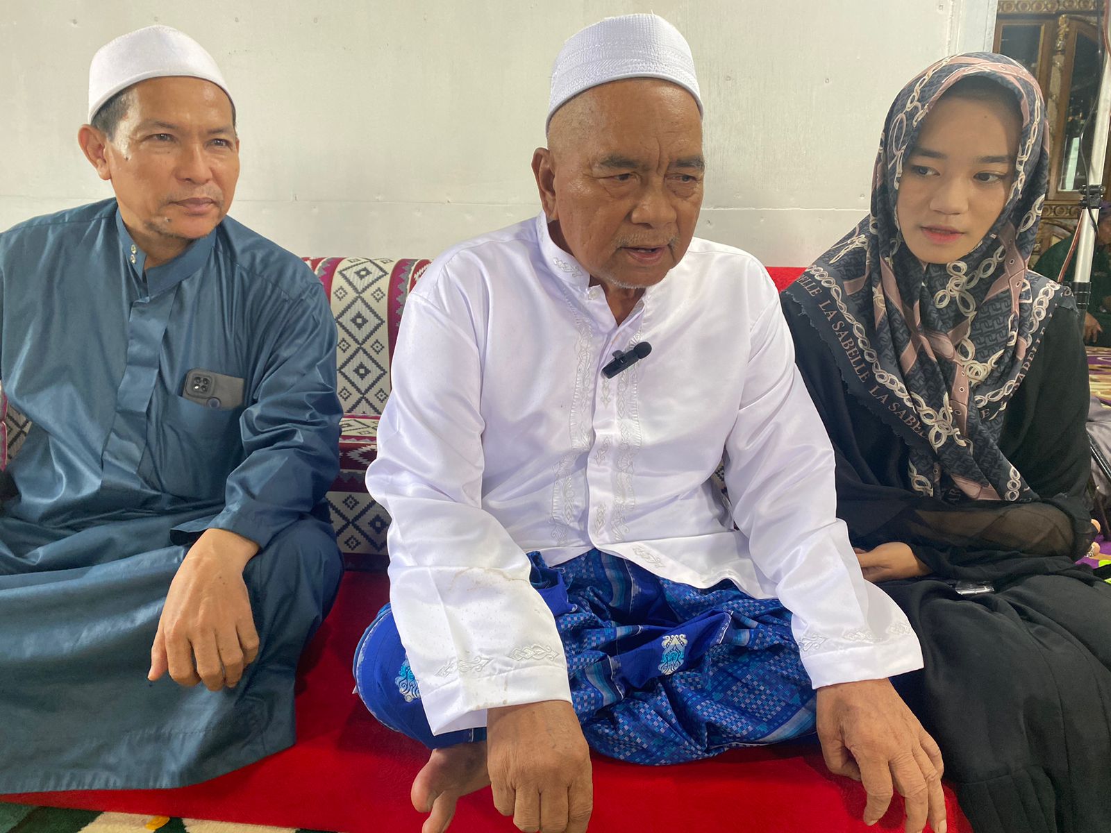 Haji Haderiansyah, Tokoh masyarakat Sungai Lauk, Tamban.