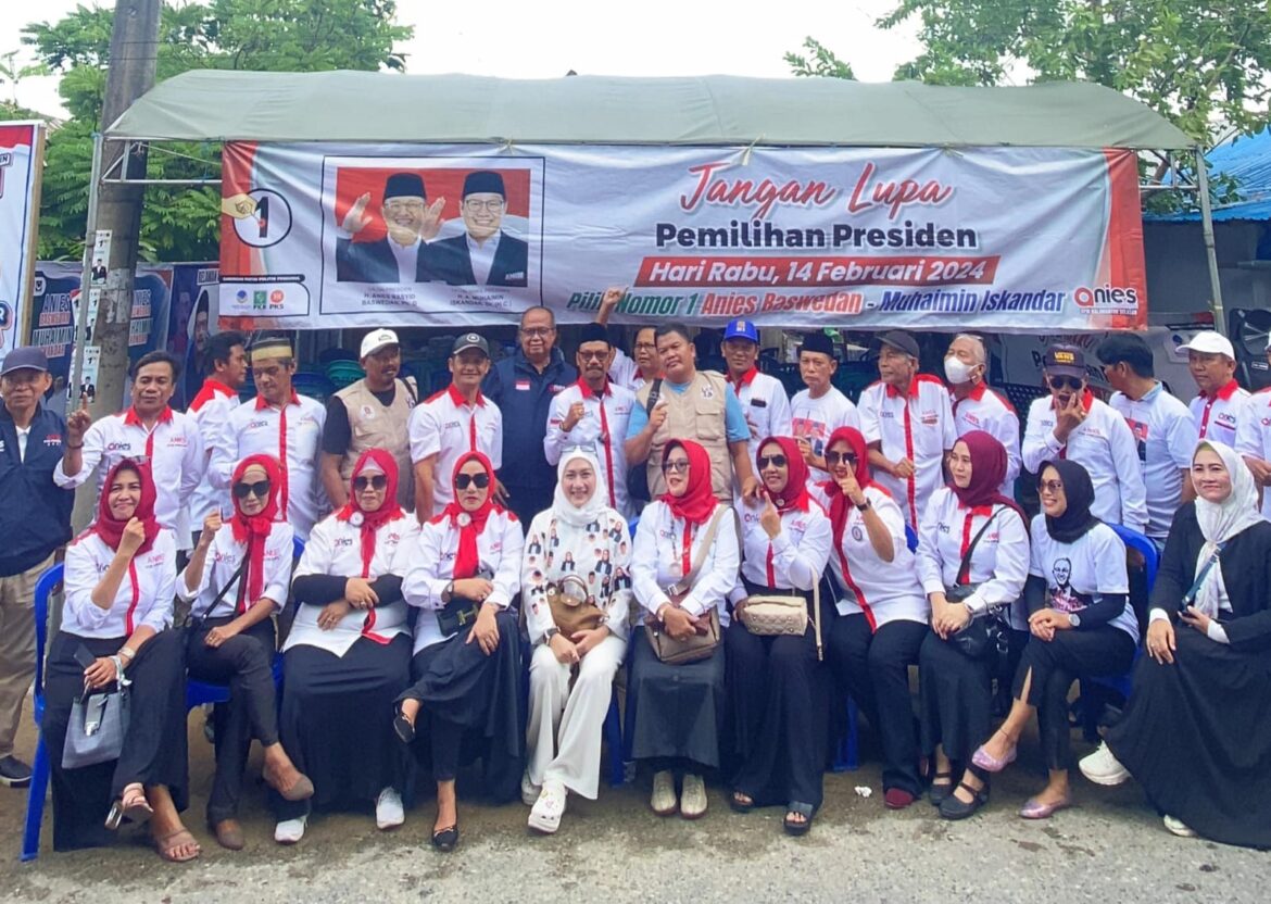 H Martinus (ANIES Kalsel) dan Relawan Bersama Siska Defina MKes (Caleg DPR RI Partai NasDem) (foto:istimewa)
