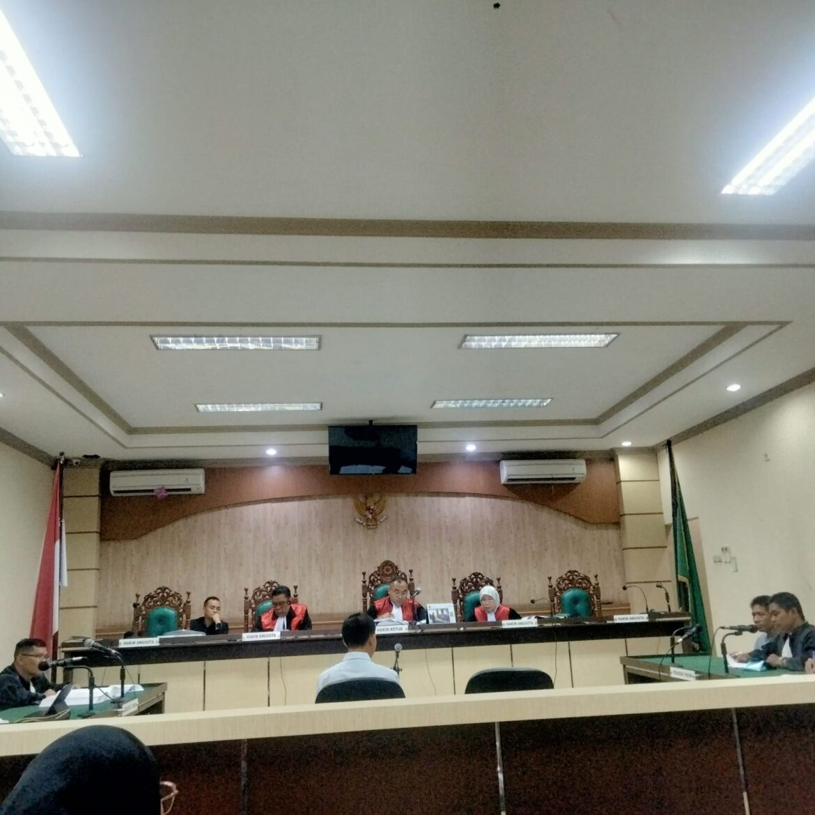 Ahli yang merupakan auditor di BBPOM pusat M Nur Hermansyan saat memberikam keterangannya.
