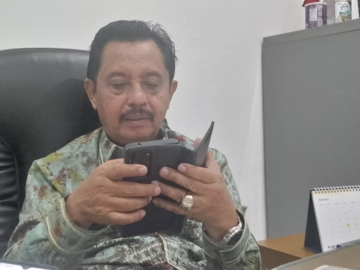 Pengacara  Dr H Fauzan Ramon SH MH yang ditunjuk Anang Rosadi sebagai kuasa hukumnya. (foto ist/brt)