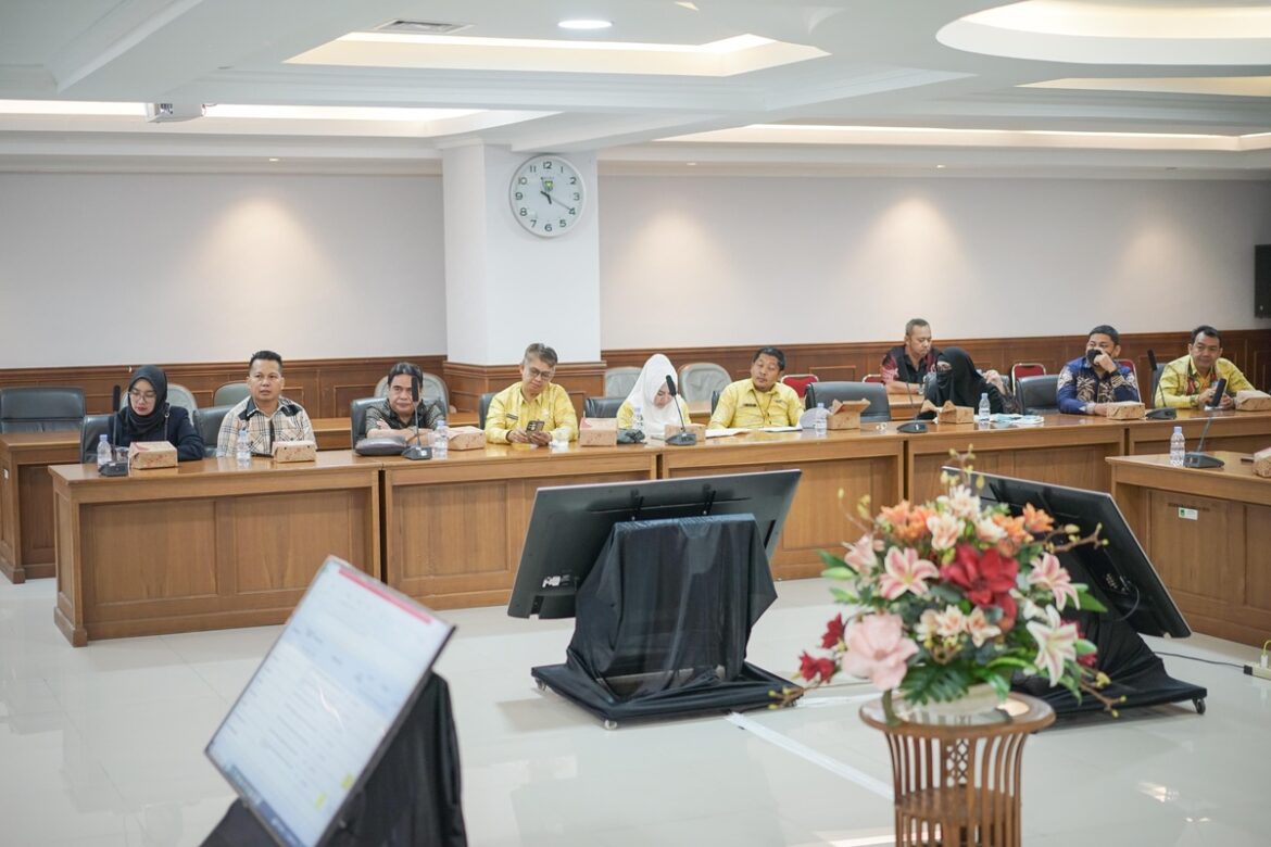 Rombongan Komisi IV DPRD Kalsel saat konsultasi ke ke Direktorat Jenderal Bina Pembangunan Daerah Kementerian Dalam Negeri Republik Indonesia.(foto : humasdprdkalsel)