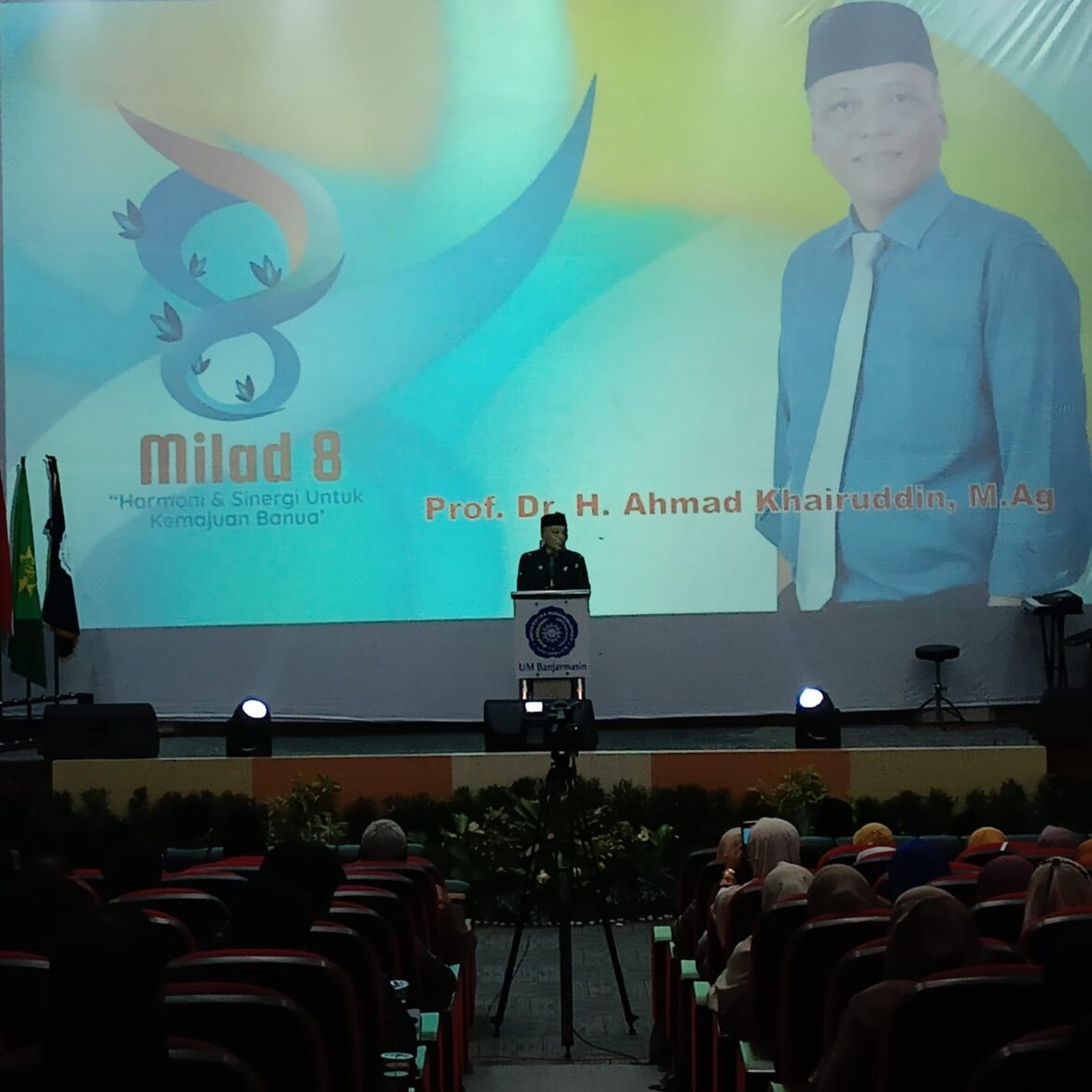 Rektor Universitas Muhammadiyah Banjarmasin Prof Dr H Ahmad Khairuddin Saat Memberikan Sambutan di Milad 8 bertajuk ‘ Harmoni & Sinergi untuk Kemajuan Banua’ (foto:baritopost)