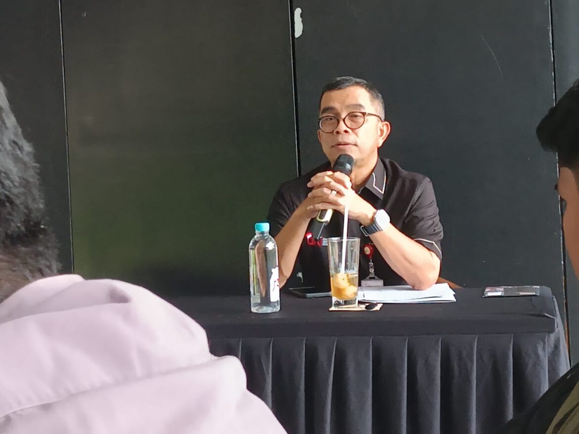 Kepala OJK Provinsi Kalsel, Darmansyah (foto:baritopost)
