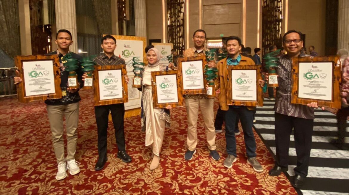 PT Pertamina Patra Niaga Regional Kalimantan menerima penghargaan di ajang Indonesia Green Awards 2024 (foto: istimewa)