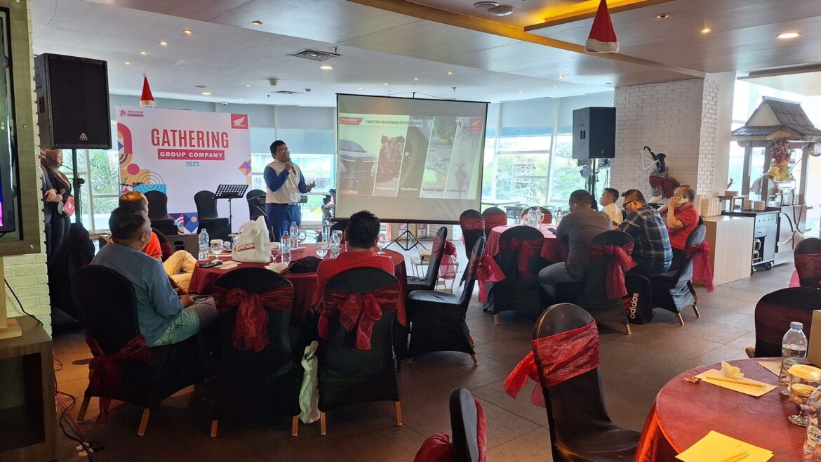 Edukasi Safety Riding untuk Konsumen Setia Honda