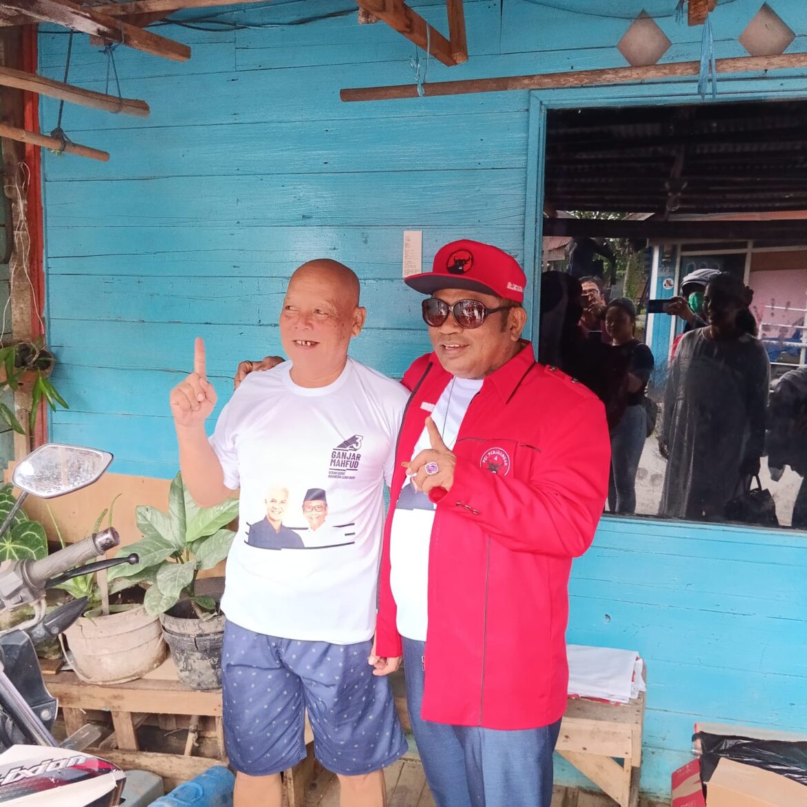 Saut Nathan Samosir Bersama Warga Saat Sosialisasi Jelang Pemilu 2024 (foto: istimewa)