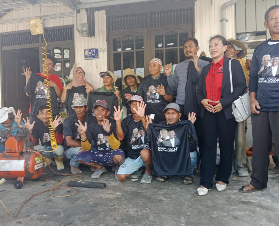 Rista Cold Tina Siagian Berbaur Bersama Warga Simpang Pilot Banjarmasin Barat (foto:istimewa)