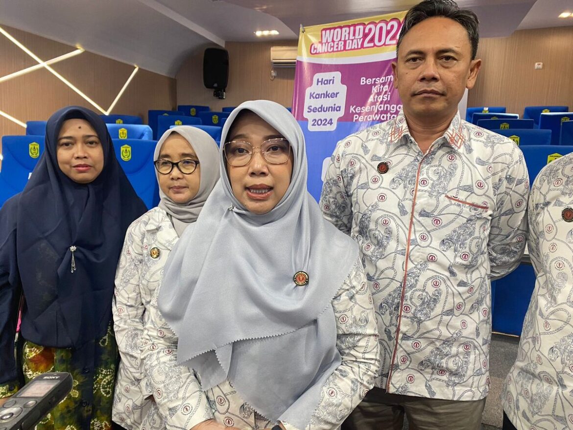 Ketua Yayasan Kanker Indonesia (YKI) Kota Banjarmasin, Dr Siti Wasilah