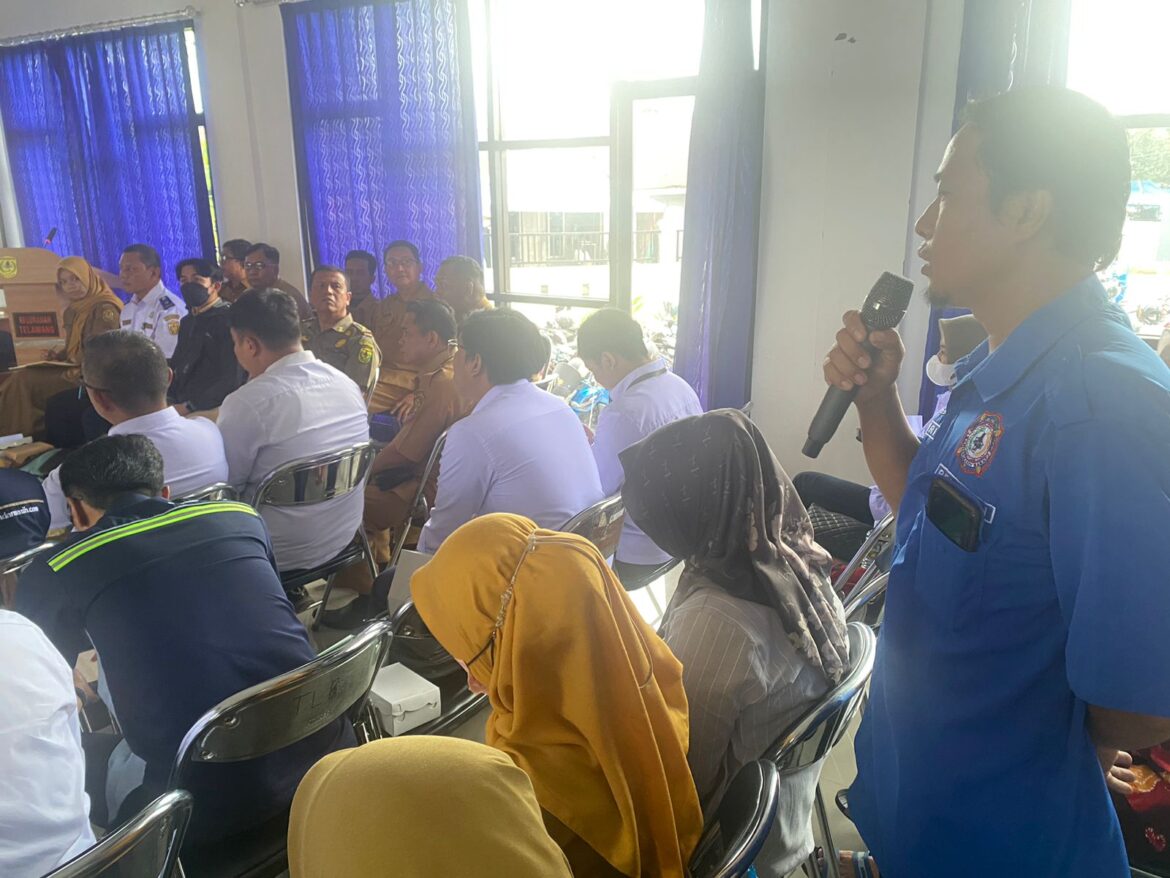 Penyampaian aspirasi masyarakat dalam Musrenbang Kecamatan Banjarmasin Barat, Senin (5/2/2024).