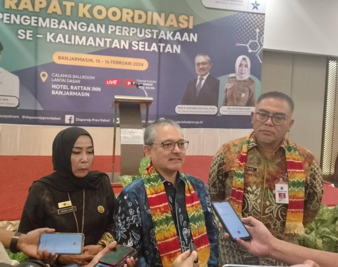 Rapat Koordinasi Pengembangan Perpustakaan se-Kalsel, Kamis (15/2/2024) yang dibuka Asisten I Bidang Pemerintahan dan Kesra Setdaprov Kalsel, Nurul Fajar Desira mewakili Gubernur Kalsel Sahbirin Noor