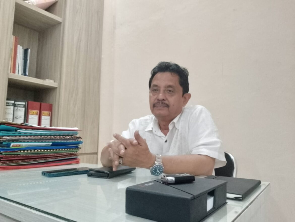 Ketua Yayasan Lembaga Konsumen Intan Kalimantan, Dr Fauzan Ramon SH MH. (foto slm/brt)