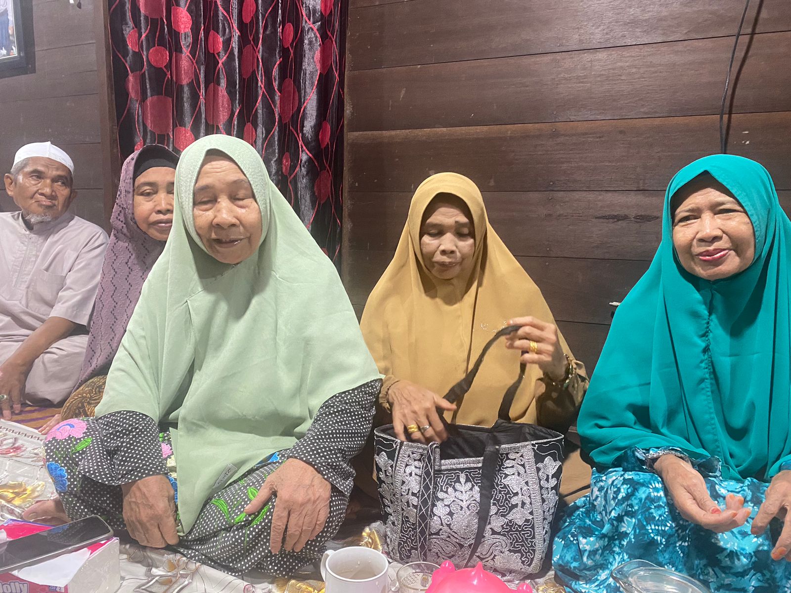 Keluarga besar H Ahkmad, Amuntai.