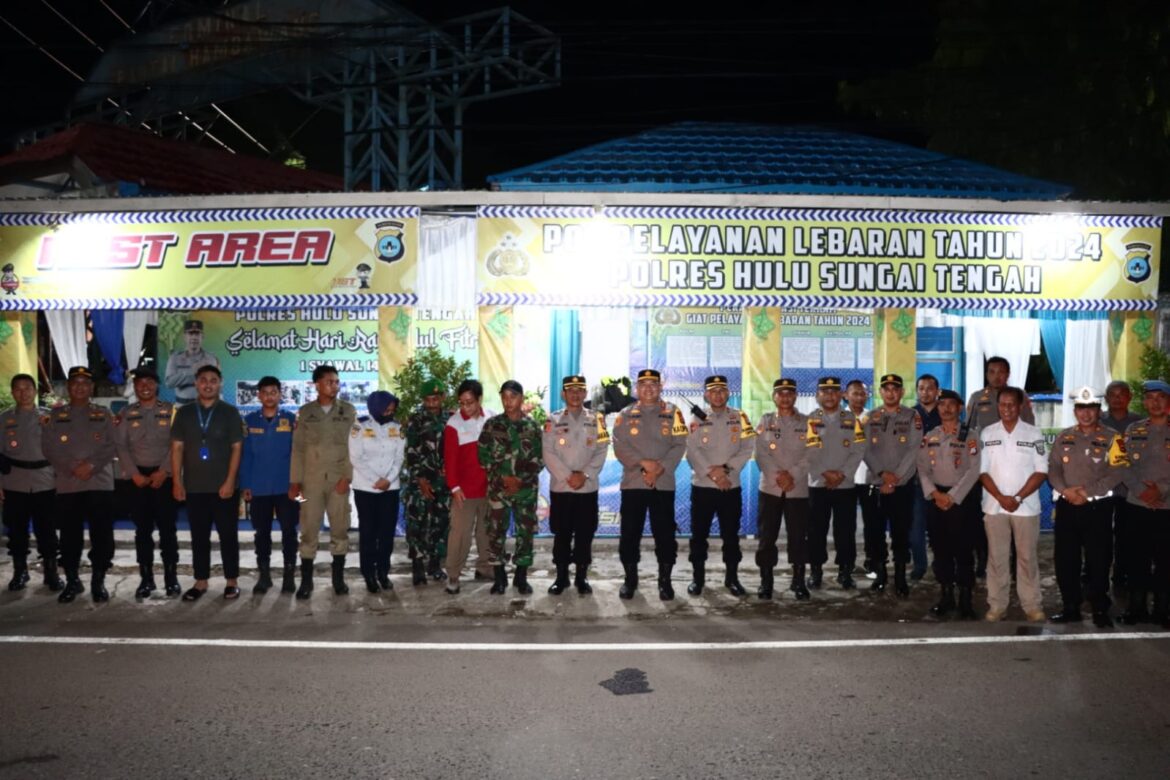saat wawancara di pos pengamanan dan pelayanan di tugu Burung Anggang Barabai, Kabupaten HST, Provinsi Kalsel