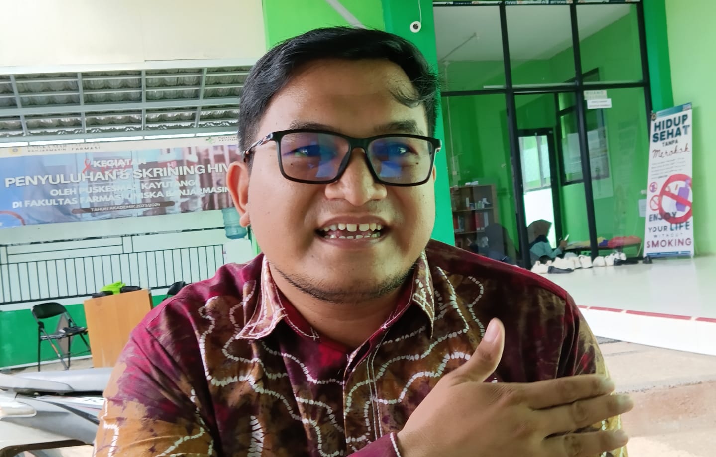 Wakil Dekan II Fakultas Farmasi apt Muhammad Fauzi, M.Farm 