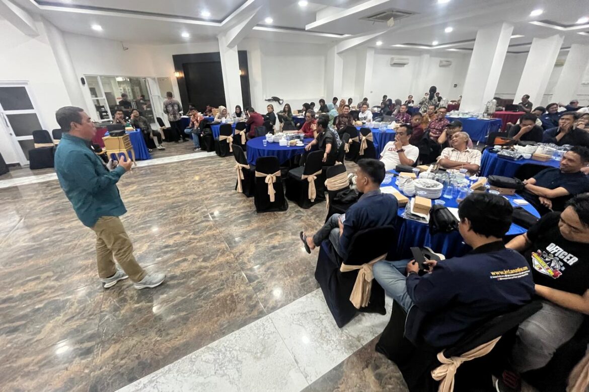 Mengusung tema Konsolidasi Media dalam Rangka Penguatan Pemberitaan pada Pengawasan Tahapan Pemilihan Serentak Tahun 2024
